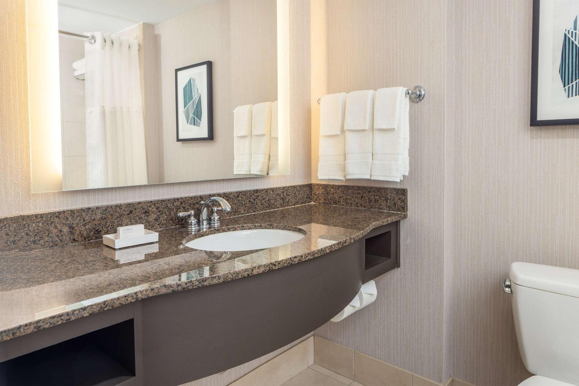 Hilton Garden Inn Bethesda Downtown Kültér fotó