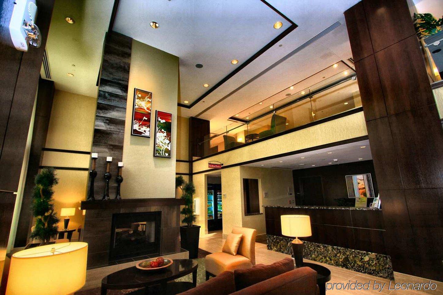 Hilton Garden Inn Bethesda Downtown Beltér fotó